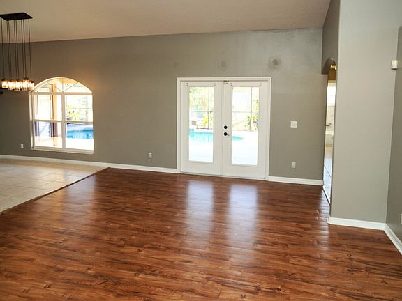 4th image of 13059 Sandy Pine Ln