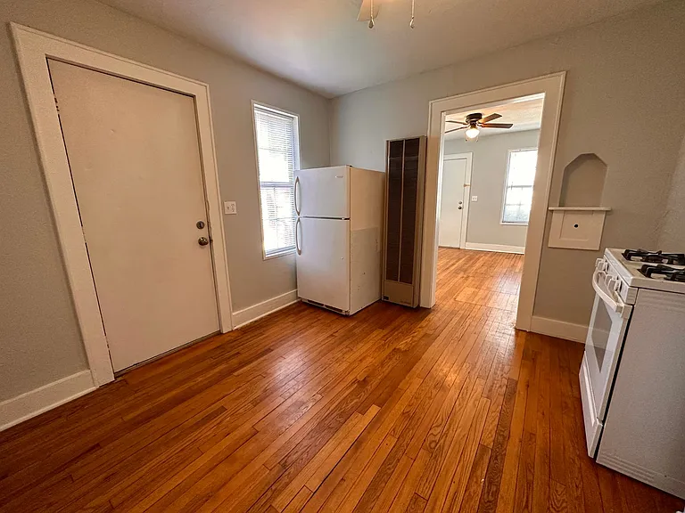 503 N Baumann Ave — Photo 8