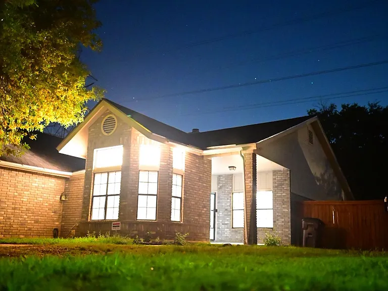 Beech Trail Dr — Photo 23
