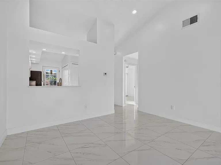 3128 Sandy Shore Ln — Photo 23