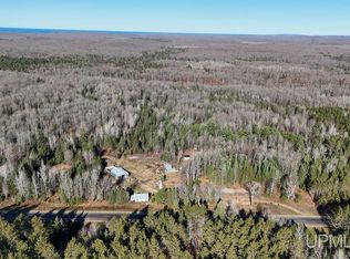 E6574 M94 Rd, Munising, MI 49862