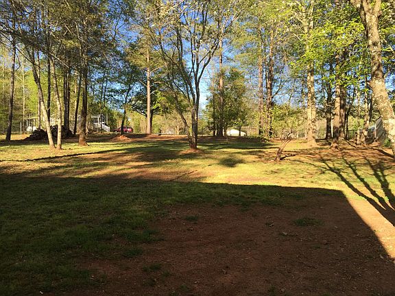 5th image of 906 N Major Rd