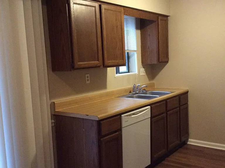 413 Harrodswood Rd #4 — Photo 2
