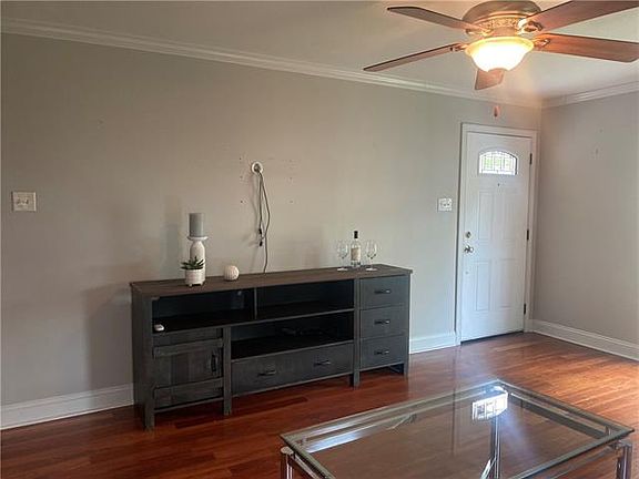 4th image of 475 Jefferson Ave
