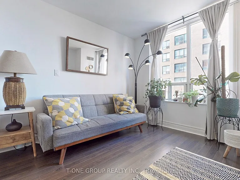 5418 Yonge St #511 — Photo 3