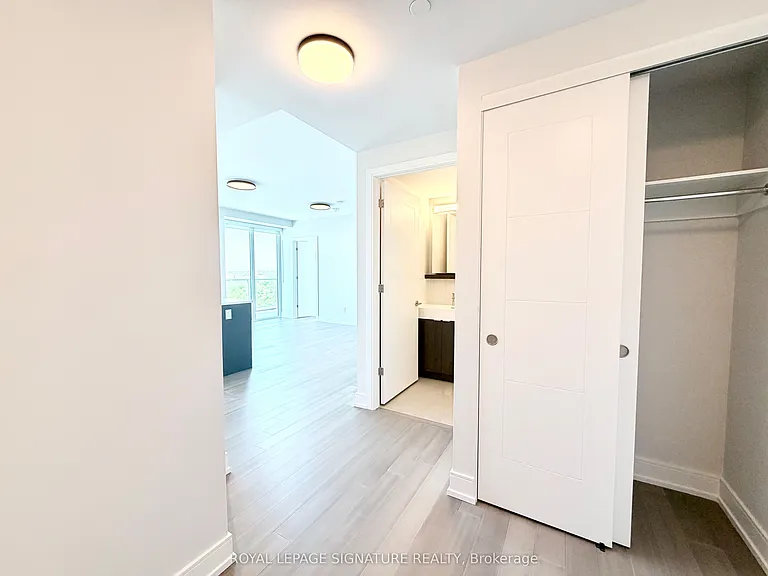 664 Spadina Ave #902 — Photo 8