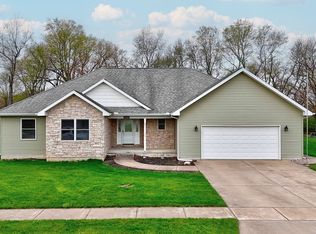 1415 Shaws Ln, Ottawa, IL 61350