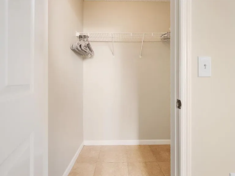 2060 Greenview Shores Blvd #308 — Photo 16