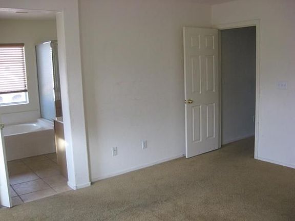4th image of 2813 Big Mountain Ave