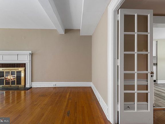 3rd image of 415 City Ave Unit H2