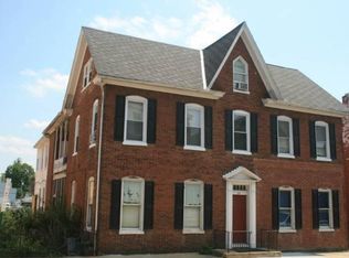 35 S Potomac St APT 2N, Waynesboro, PA 17268