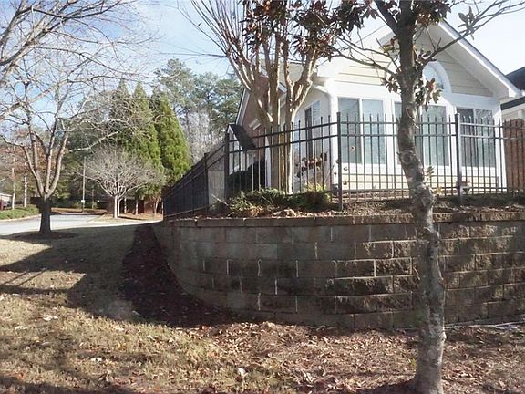 2nd image of 1802 Cascade Park Dr SW