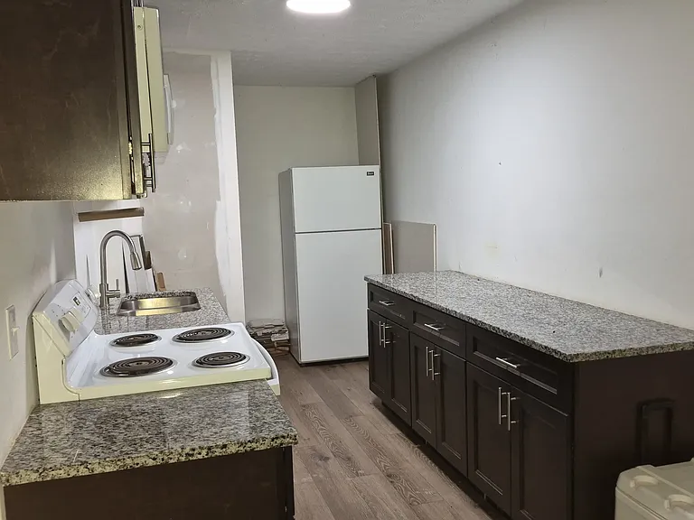 418 Summer Hill Cir — Photo 25