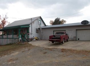 275 Erin Ln, Bulls Gap, TN 37711