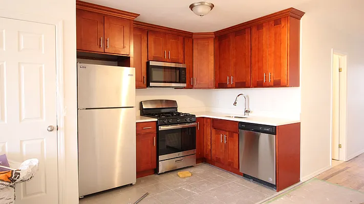 Rented by True Real Estate Group | media 9