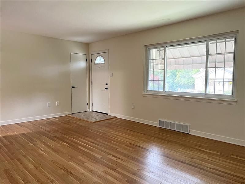 3076 Ben Davis Ave, Lower Burrell, PA 15068 Zillow