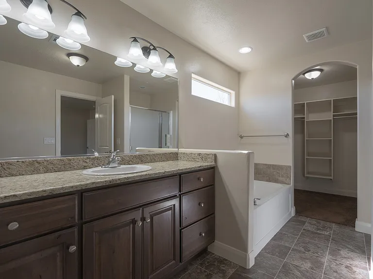 986 Camel Springs Dr — Photo 42