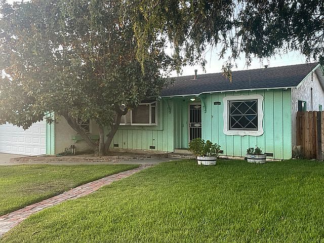 1st image of 211 E Francis Ave