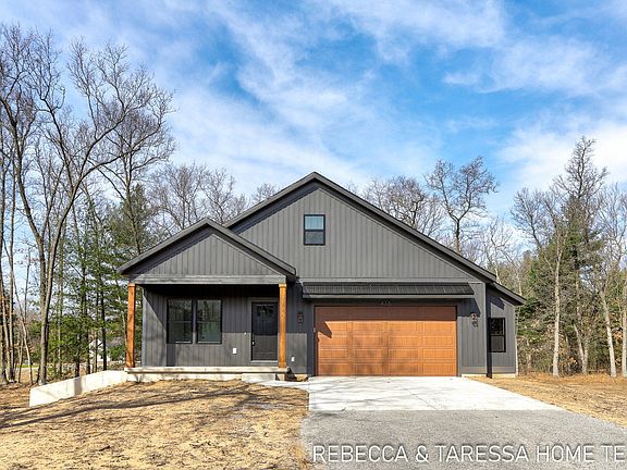 2nd image of 415 Sabine Dr #27