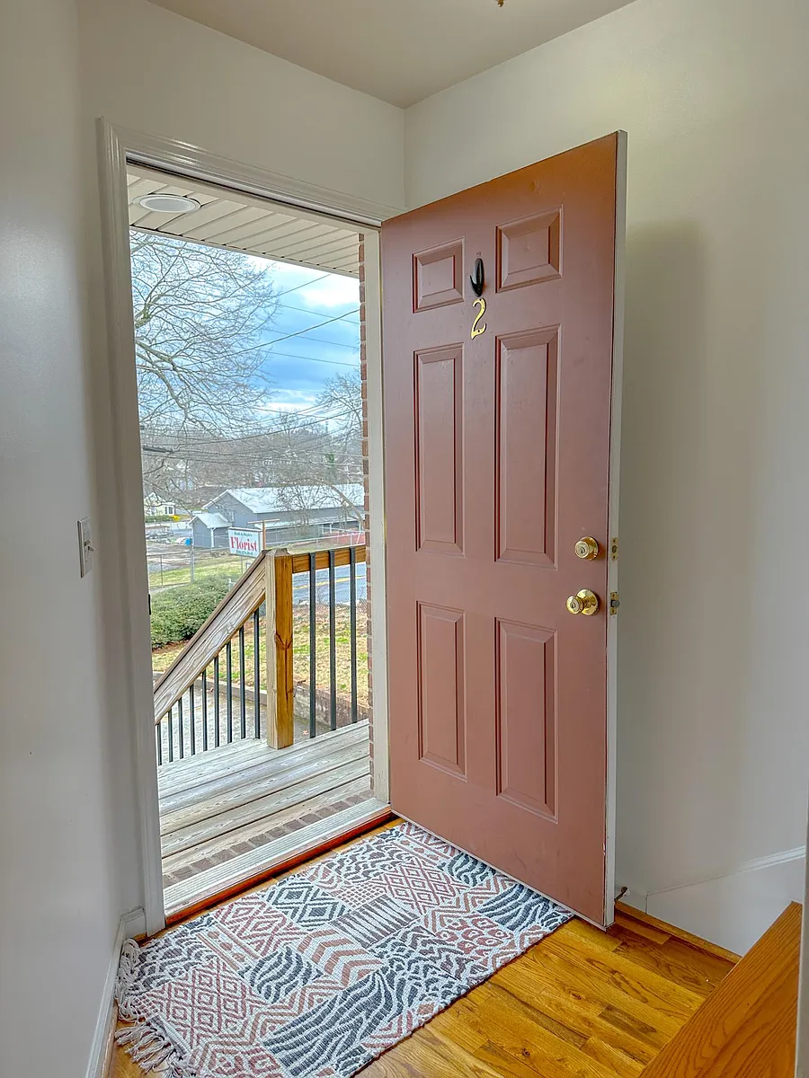 Building Photo - 411 N Thornton Ave #2