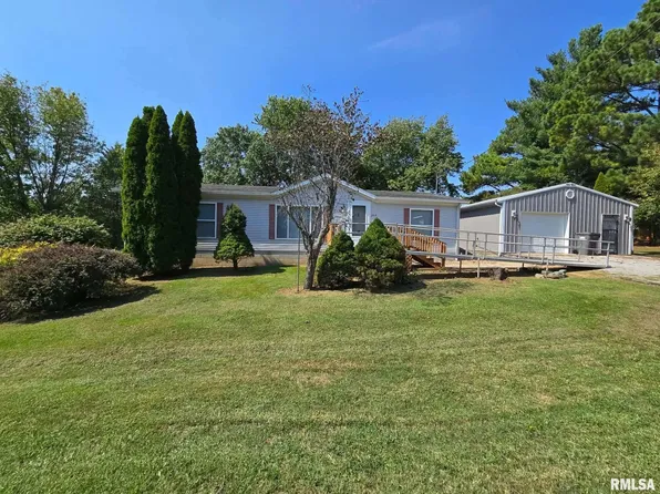 202 N Otey St, Pittsburg, IL 62974