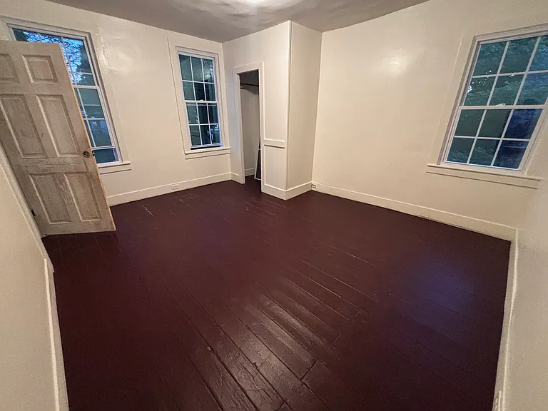 35 John St #FRONT — Photo 8
