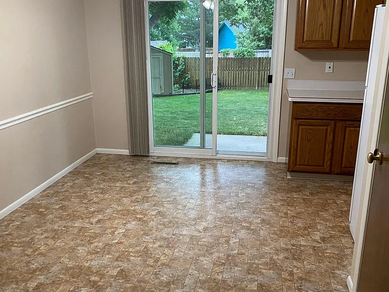 1317 N Church St — Photo 18