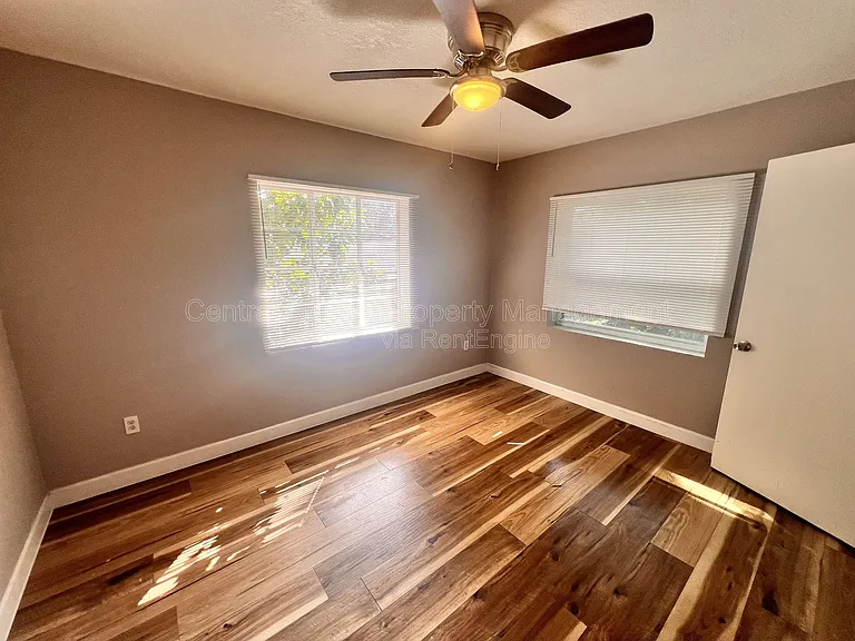 1110 Poinsettia Ave #B — Photo 9