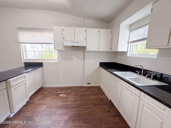 2nd image of 1834 BROOKER Road