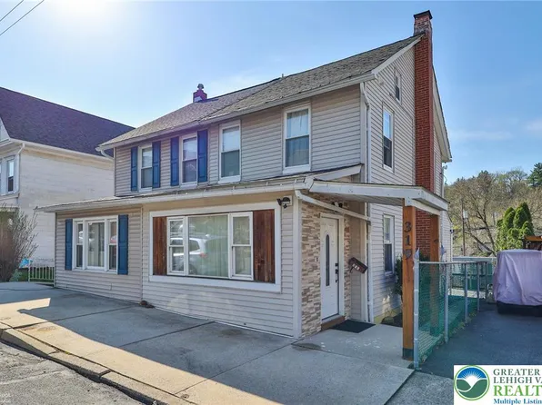 319 Chestnut St, Slatington, PA 18080