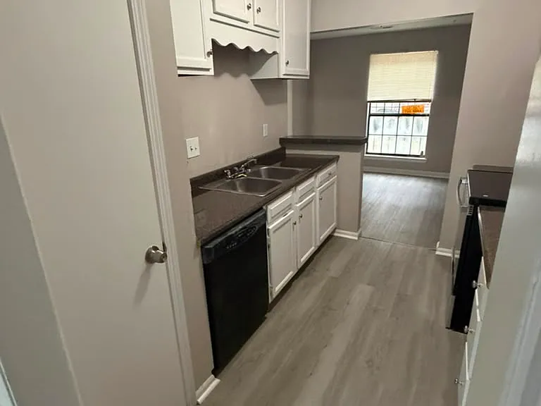 6335 Crest Green Rd — Photo 5
