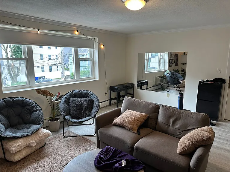 14 Westford St #6 — Photo 6