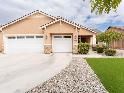 1638 Acres Way, Hanford, CA, 93230