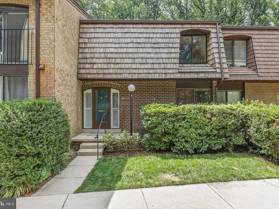 1st image of 10719 Deborah Dr