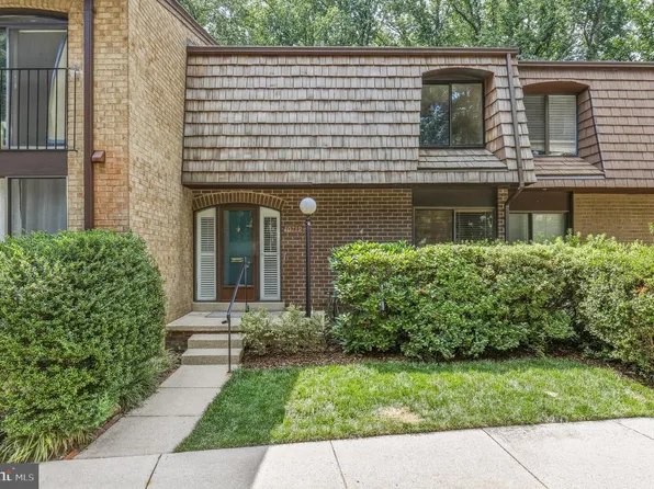 10719 Deborah Dr, Potomac, MD 20854