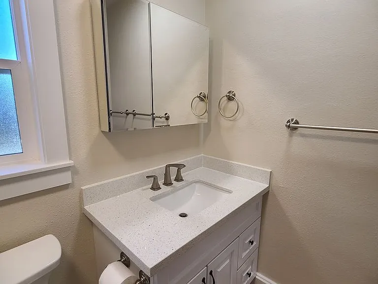 114 Taylor St — Photo 33