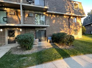 218 Bailey Rd #C, Naperville, IL 60565