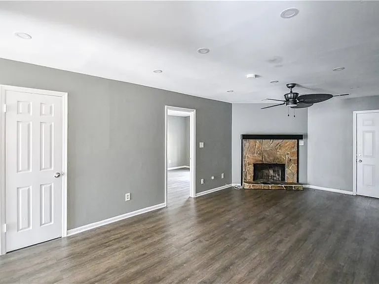 735 Oak Dr — Photo 23