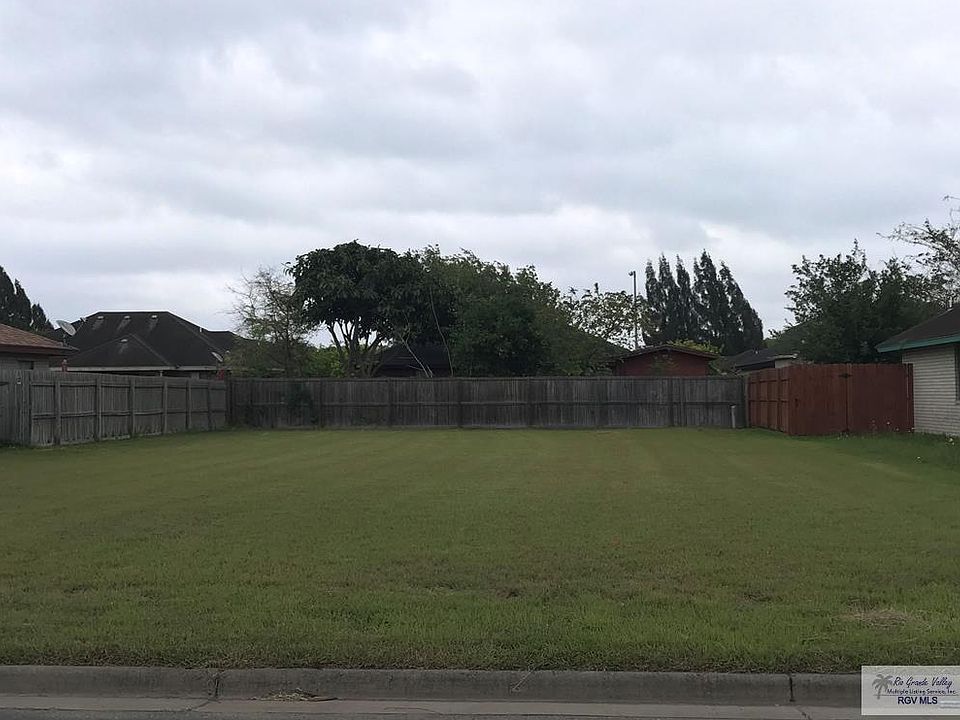 2nd image of 623 Bougainvillea St