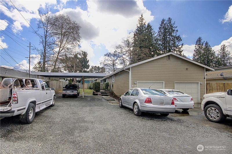 2nd image of 412 105th Street SW