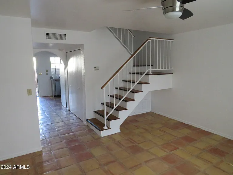921 W University Dr #1129 — Photo 2