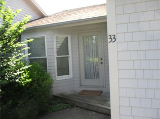 33 Valley Ln, Portsmouth, RI 02871