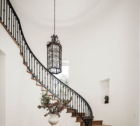 4th image of 3462 White Rose Way