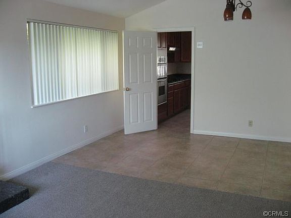 3rd image of 2042 Palisades Dr