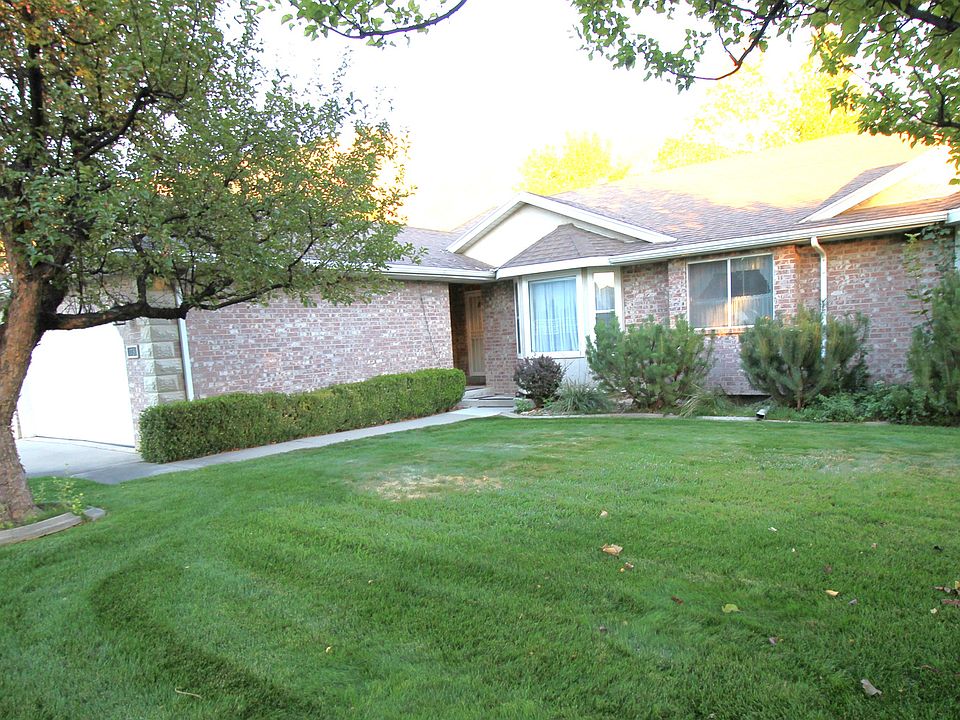 1st image of 1731 Fairway Ln