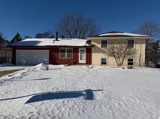 8458 Ivywood Ave S, Cottage Grove, MN 55016