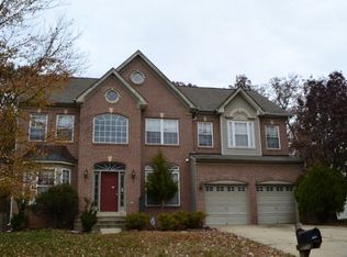 9806 Huxley Dr, Lanham, MD 20706