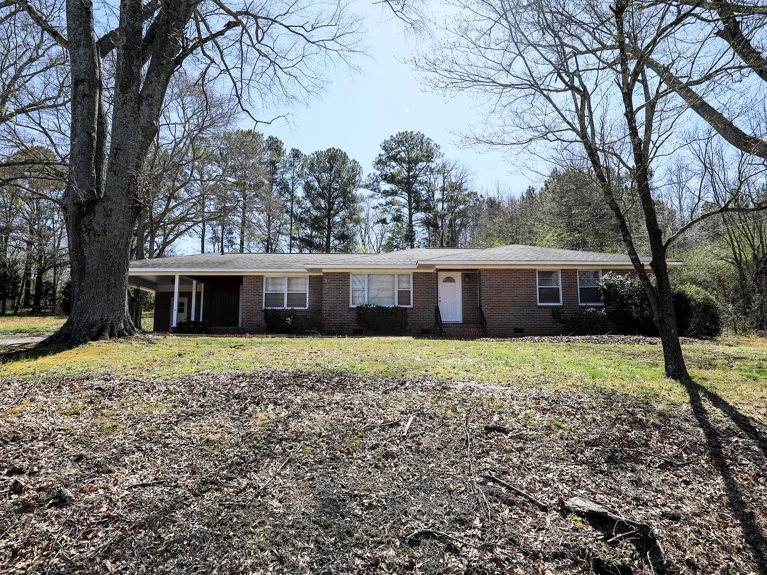 684 Valley Rd — Photo 1