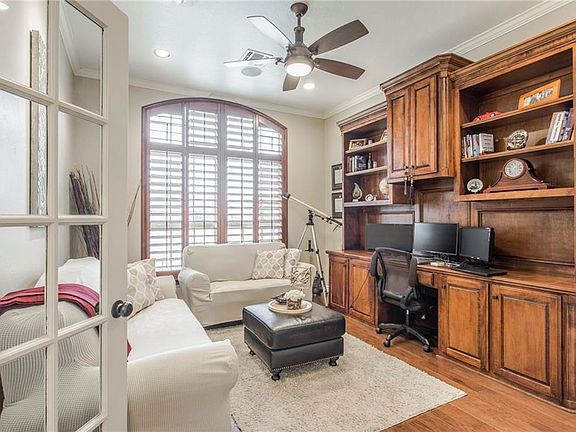 4th image of 18701 Chestnut Oak Dr