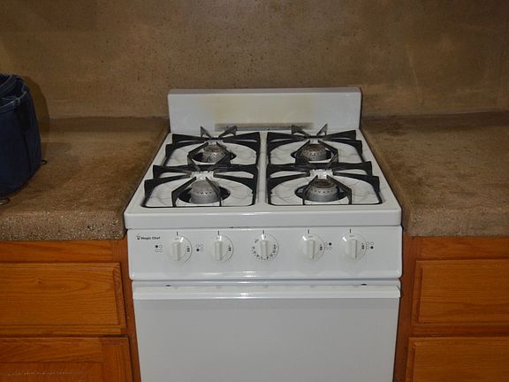 5th image of 19201 Strathern St